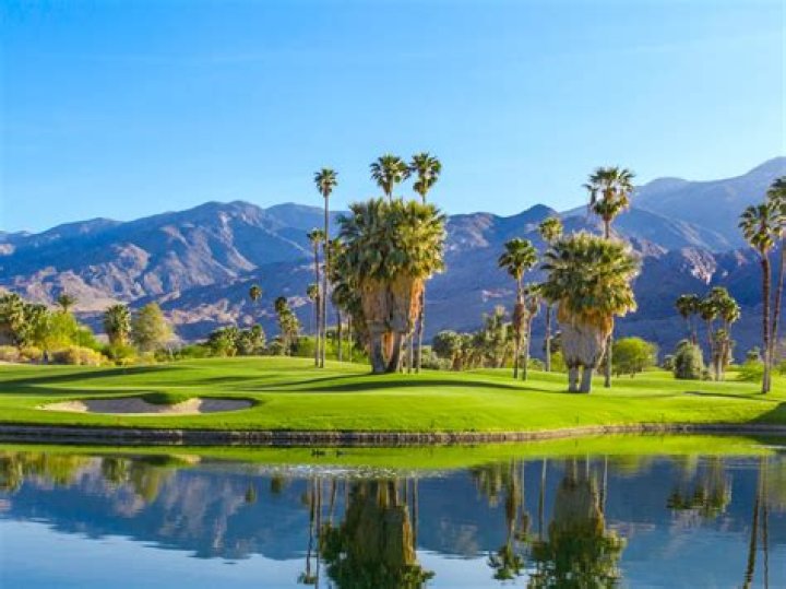 Is Palm Desert wealthy?