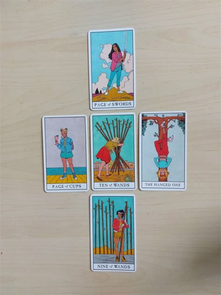 New Moon in Cancer Tarot Spread Guide: 2 Easy Spreads for Guidance and Support