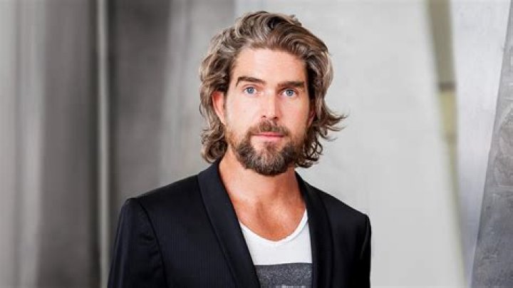 Nils glagau ehefrau, ehemann, herkunft ,Eltern, Alter,Grobe und Gewicht