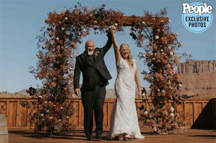 S18.E23: Christine & David’s Wedding Special (Part One) - Sister Wives