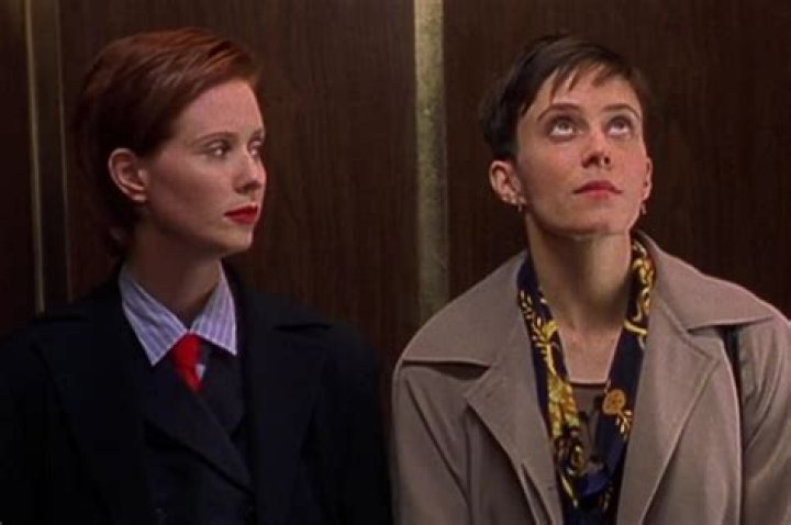 Sex and the City's Cynthia Nixon Thinks Miranda Has Always Had 'Lesbianic Qualities'
